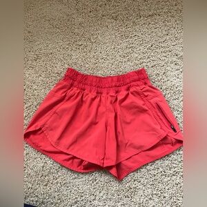 Lululemon tracker short